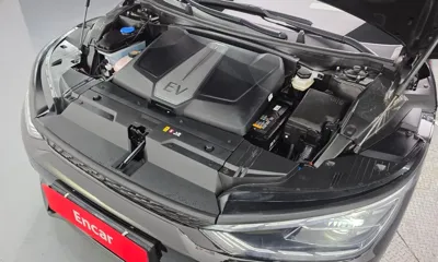 Kia EV6 2024, 46870 км, за 24615.99 USD - фото 6