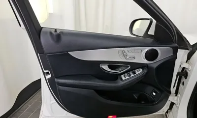 Mercedes-Benz C-Class 2018, 95086 км, за 10213.38 USD - фото 24