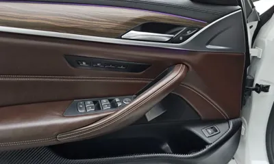 BMW 5-Series 2018, 120391 км, за 18640.94 USD - фото 17