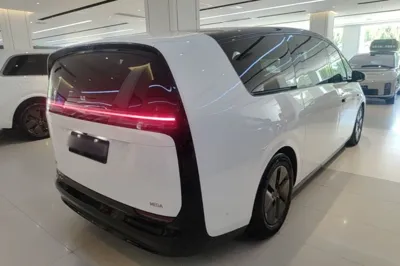 Li Auto MEGA