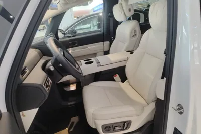 Li Auto MEGA