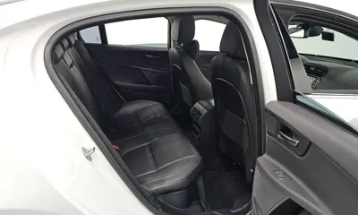 Jaguar XE 2016, 73832 км, за 5901.27 USD - фото 26