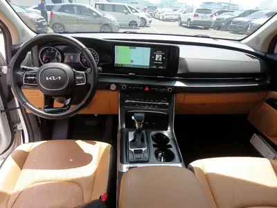 Kia Canival 2023, 82272 км, за 7618.67 USD - фото 9
