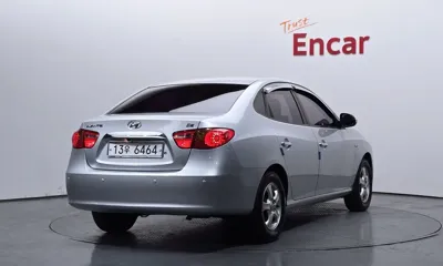 Hyundai Avante 2010, 123678 км, за 2405.25 USD