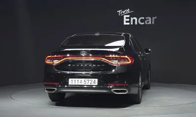Hyundai Grandeur 2018, 126269 км, за 7748.91 USD