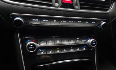Hyundai Grandeur 2018, 126269 км, за 7741.35 USD - фото 16