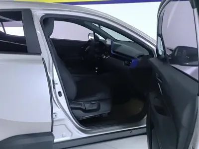 Toyota C-HR 2020, 28700 км, за 9214.43 USD - фото 8
