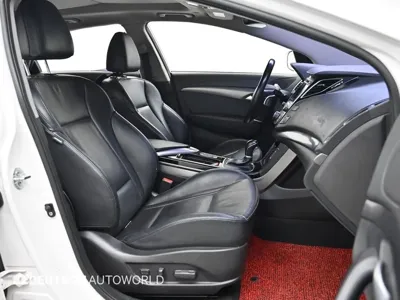 Hyundai i40 2014, 117574 км, за 4335.26 USD - фото 10