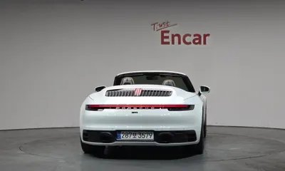 Porsche 911 2024, 6366 км, за 123224.3 USD