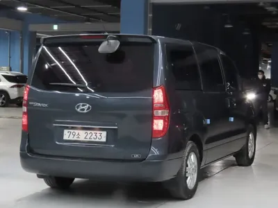 Hyundai Starex 2016, 88000 км, за 8857.75 USD