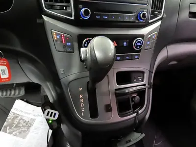 Hyundai Starex 2016, 88000 км, за 8857.75 USD - фото 7