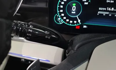 Hyundai Grandeur 2022, 105075 км, за 16539.68 USD - фото 33