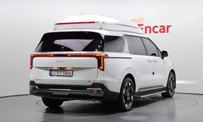 Kia Canival 2025, 14736 км, за 42008.23 USD