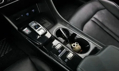 Hyundai Sonata 2020, 85104 км, за 10703.67 USD - фото 9