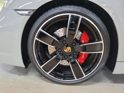Porsche 718 2022, 10400 км, за 71878.69 USD