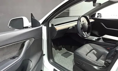 Tesla Model Y 2021, 49686 км, за 26098.44 USD - фото 11