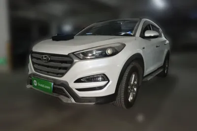 Hyundai Tucson · 2015 год