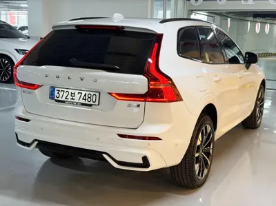 Volvo XC60 2026, 2209 км, за 41354.86 USD