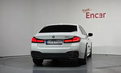 BMW 5-Series 2023, 20849 км, за 28817.12 USD