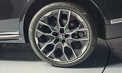 BMW X7 2024, 48834 км, за 71324.75 USD - фото 21