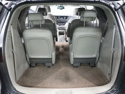 Kia Canival 2015, 245982 км, за 3807.27 USD