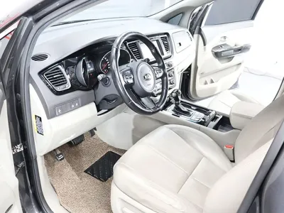 Kia Canival 2015, 245982 км, за 3807.27 USD - фото 17
