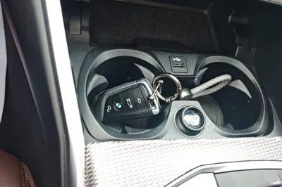 BMW 3 Series 2020, 68800 км, за 24438 USD - фото 23