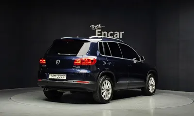 Volkswagen Tiguan 2014, 75669 км, за 4923.2 USD