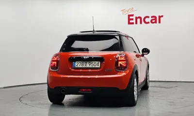MINI Cooper 2019, 71706 км, за 7296.42 USD