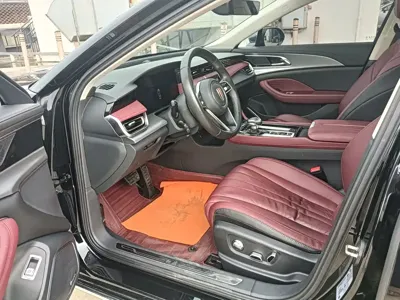 Hongqi Hongqi H5 2023, 20000 км, за 13229.2 USD