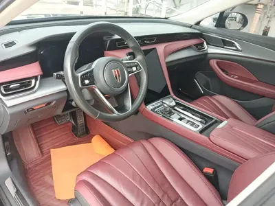 Hongqi Hongqi H5 2023, 20000 км, за 13229.2 USD