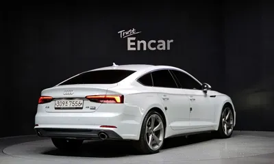 Audi A5 2019, 85379 км, за 15189.96 USD