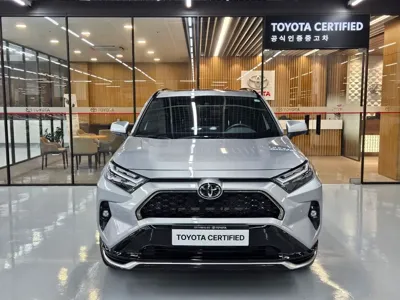 Toyota RAV4 2025, 13370 км, за 31203.27 USD