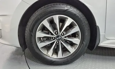 Kia Canival 2015, 170538 км, за 5024.96 USD