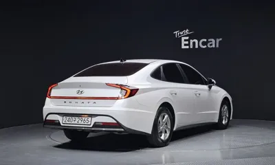 Hyundai Sonata 2020, 42255 км, за 10906.94 USD