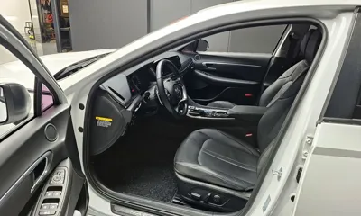 Hyundai Sonata 2020, 42255 км, за 10906.94 USD - фото 10