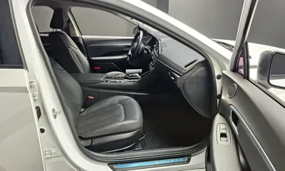 Hyundai Sonata 2020, 42255 км, за 10906.94 USD - фото 11