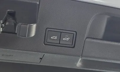 Volkswagen Arteon 2020, 110274 км, за 13815.45 USD - фото 31