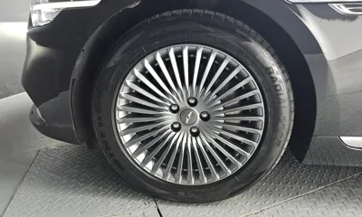 Genesis G90 2019, 84838 км, за 20425.72 USD