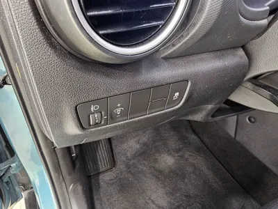 Hyundai Kona 2018, 62336 км, за 9714.92 USD - фото 12