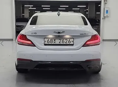 Genesis G70 2018, 184131 км, за 9183.41 USD
