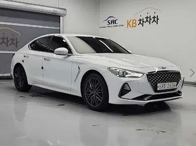 Genesis G70 2018, 184131 км, за 9183.41 USD