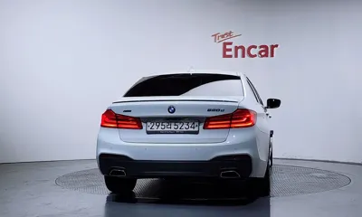 BMW 5-Series 2020, 82951 км, за 22297.33 USD