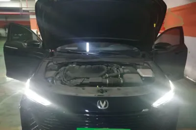 Changan UNI-V 2024, 24500 км, за 12984 USD - фото 21