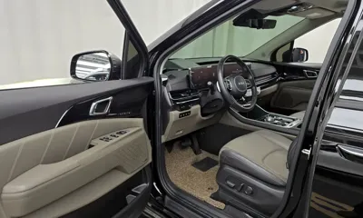 Kia Canival 2024, 39495 км, за 30129.97 USD - фото 10