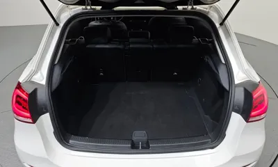 Mercedes-Benz A-Class 2019, 56518 км, за 11981.5 USD - фото 6