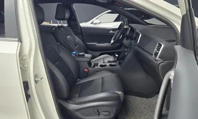Kia Sportage 2020, 51238 км, за 12052.12 USD - фото 10