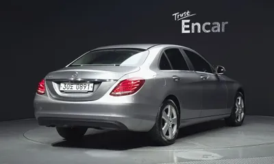 Mercedes-Benz C-Class 2016, 93235 км, за 7085.74 USD
