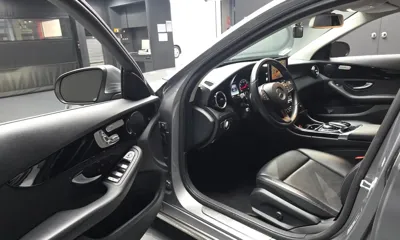 Mercedes-Benz C-Class 2016, 93235 км, за 7085.74 USD - фото 10