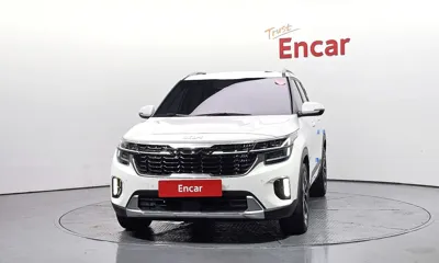 Kia Seltos 2023, 24477 км, за 26847.84 USD
